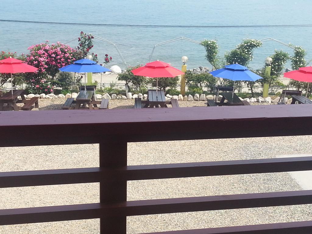Yongdu Beach Pension بوريونغ المظهر الخارجي الصورة