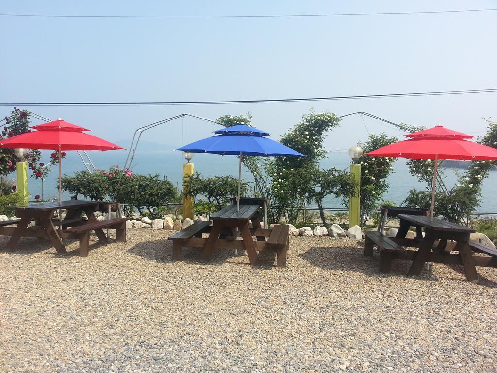 Yongdu Beach Pension بوريونغ المظهر الخارجي الصورة