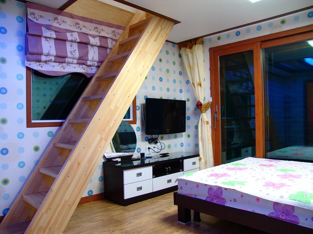 Yongdu Beach Pension بوريونغ المظهر الخارجي الصورة